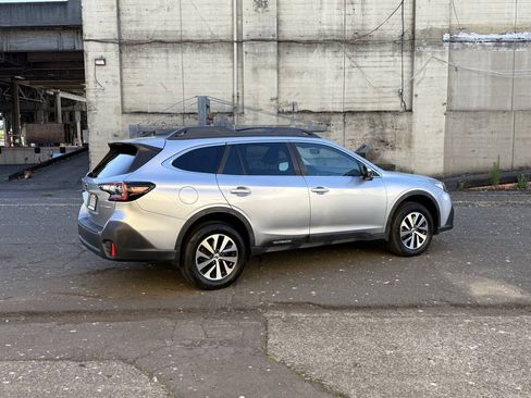 Used 2020 Subaru Outback Premium AWD/4WD image 11