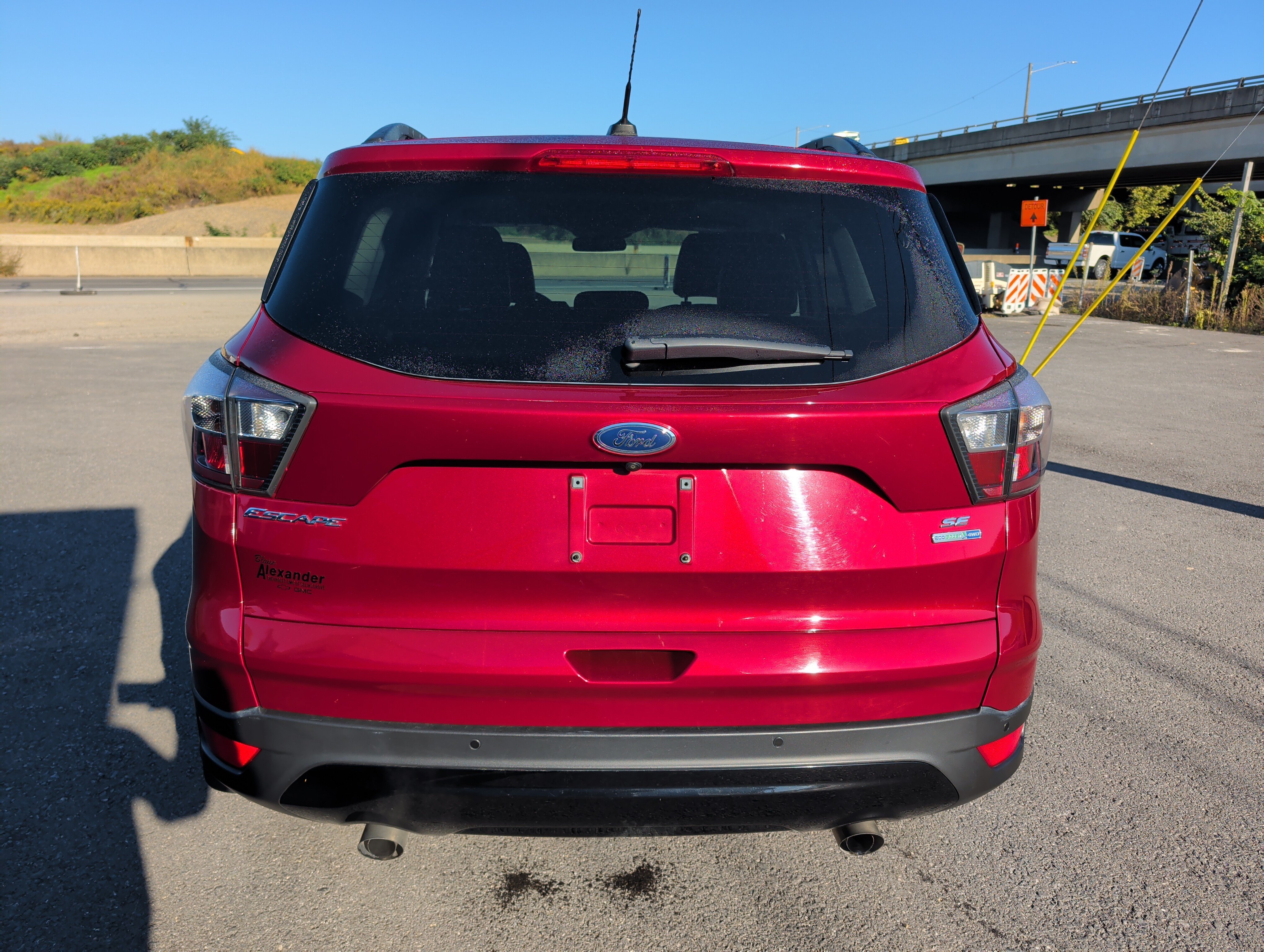 Used 2017 Ford Escape SE w/ Equipment Group 201A AWD/4WD image 4