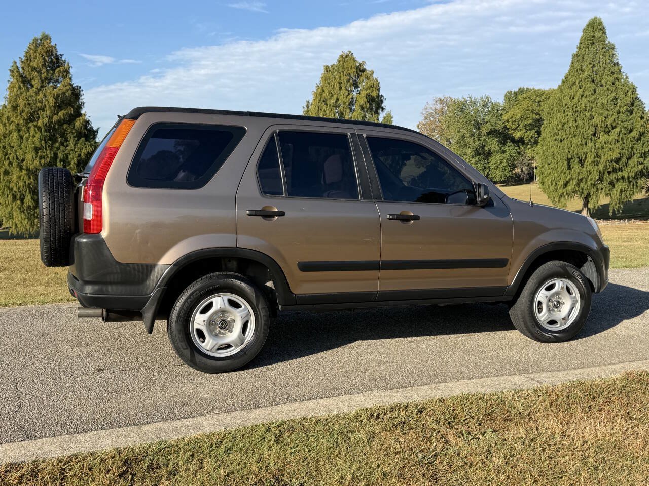 Used 2003 Honda CR-V LX image 18