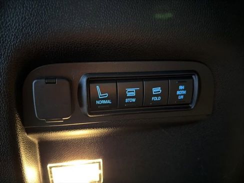 Used 2016 Ford Explorer Limited w/ Equipment Group 301A image 29