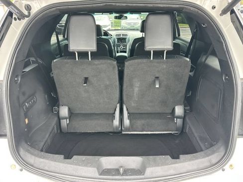 Used 2016 Ford Explorer Platinum AWD/4WD image 34