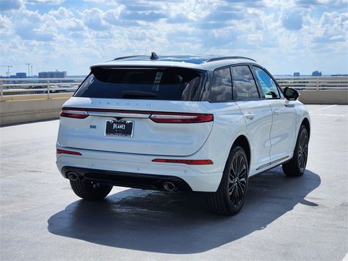 New 2026 Lincoln Corsair Premiere image 7