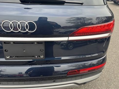 Certified 2025 Audi Q7 2.0T Premium image 37