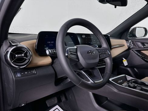 New 2026 Chevrolet Equinox ACTIV AWD/4WD image 10