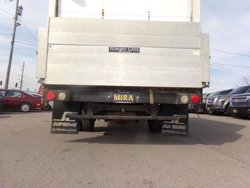 Used 2009 Chevrolet Express 3500 3500 2dr Commercial/Cutaway/Ch image 30