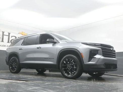 New 2026 Chevrolet Traverse LT w/ Midnight/Sport Edition image 2