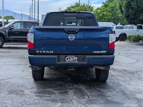 Used 2017 Nissan Titan PRO-4X w/ Pro-4x Convenience Package AWD/4WD image 5
