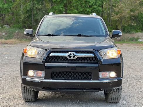 Used 2011 Toyota 4Runner SR5 w/ Convenience Pkg AWD/4WD image 1