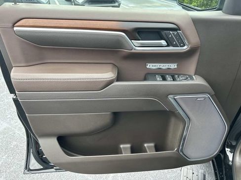 Used 2026 GMC Sierra 1500 Denali w/ Denali Reserve Package AWD/4WD image 23