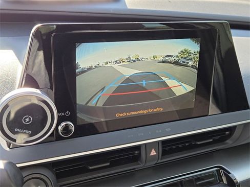 Used 2023 Toyota Prius LE image 22