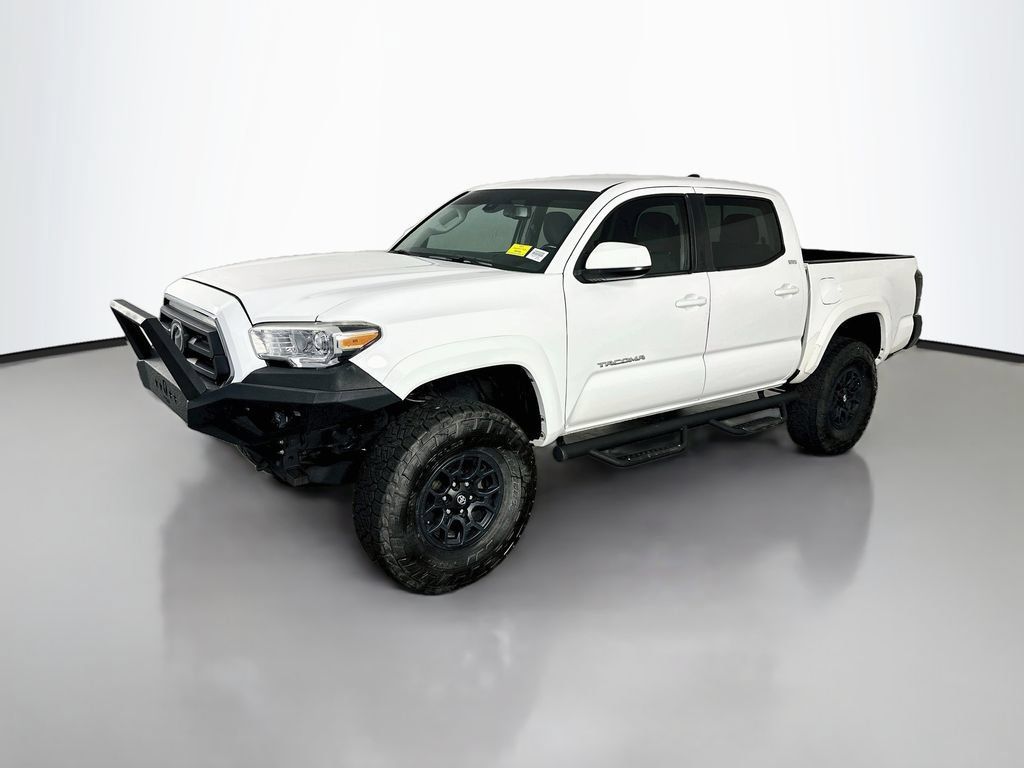 Used 2021 Toyota Tacoma SR5 RWD image 3