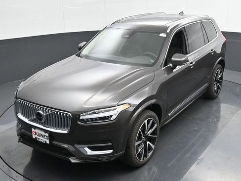 New 2025 Volvo XC90 B6 Plus w/ Protection Package Premier AWD/4WD image 37