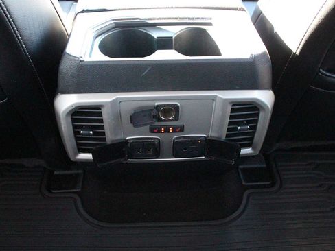 Used 2020 Ford F150 Lariat w/ Equipment Group 502A Luxury AWD/4WD image 32