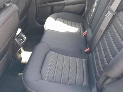 Used 2016 Ford Fusion SE FWD image 6