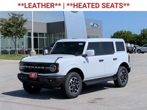 New 2026 Ford Bronco Outer Banks AWD/4WD image 3