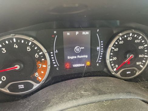 Used 2018 Jeep Renegade Latitude image 6