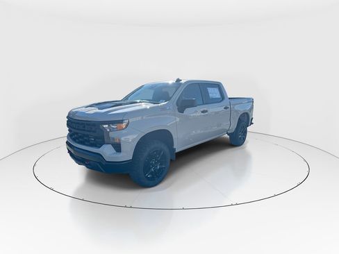 New 2026 Chevrolet Silverado 1500 Custom Trail Boss AWD/4WD image 4
