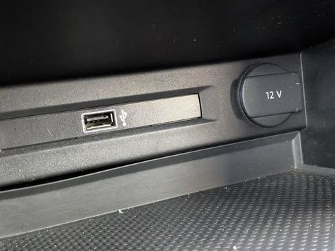 Used 2018 Volkswagen Tiguan S FWD image 21
