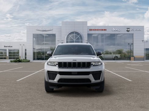 New 2026 Jeep Grand Cherokee L 4WD image 6