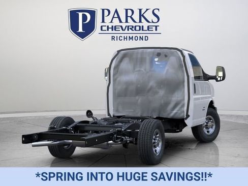 New 2025 Chevrolet Express 3500 w/ Power Convenience Package image 4