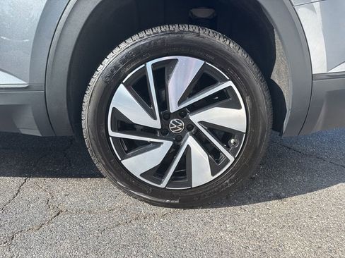 Used 2024 Volkswagen Atlas SE AWD/4WD image 5