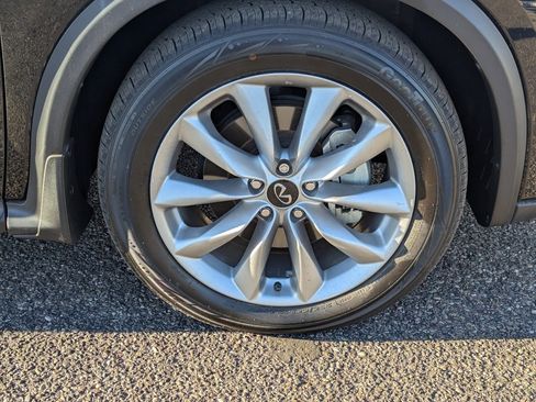 Used 2022 INFINITI QX50 Essential image 10