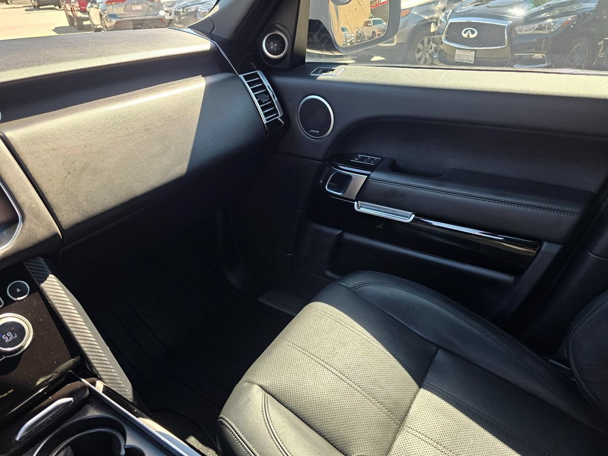 Used 2017 Land Rover Range Rover HSE AWD/4WD image 42