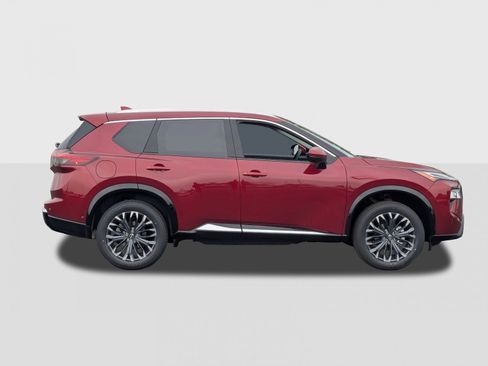 New 2026 Nissan Rogue Platinum image 7