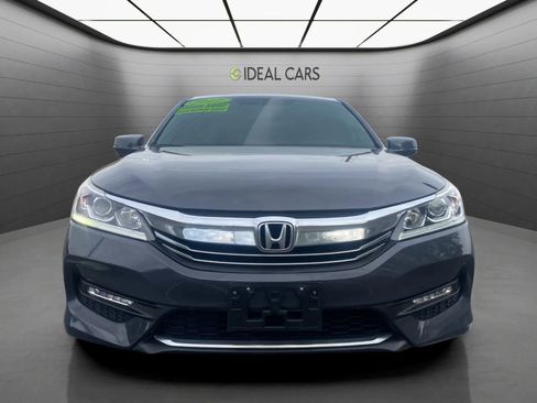 Used 2017 Honda Accord EX-L image 2