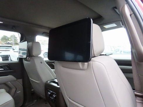 New 2026 GMC Yukon XL Elevation w/ Elevation Premium Package AWD/4WD image 14