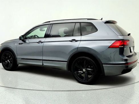 Used 2023 Volkswagen Tiguan SE R-Line FWD image 7