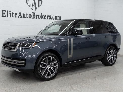 Used 2025 Land Rover Range Rover SE AWD/4WD image 47