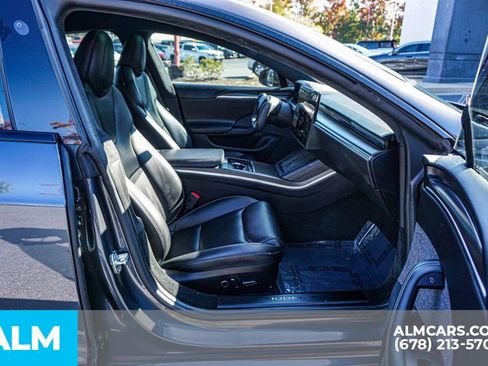 Used 2021 Tesla Model S Plaid image 23