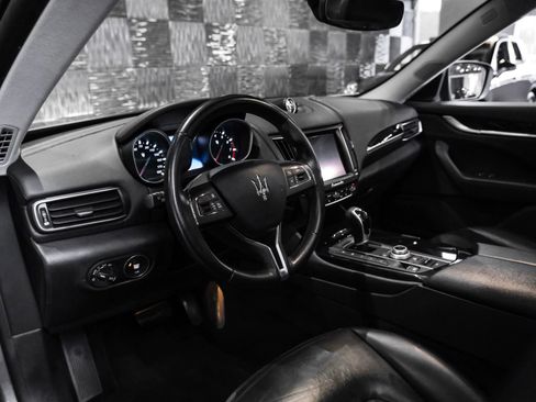 Used 2017 Maserati Levante AWD/4WD image 2
