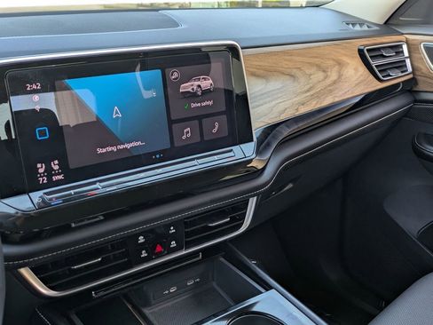 Used 2024 Volkswagen Atlas SE image 15