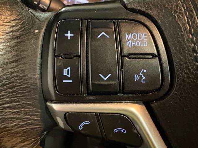 Certified 2020 Toyota Sienna XLE FWD image 12