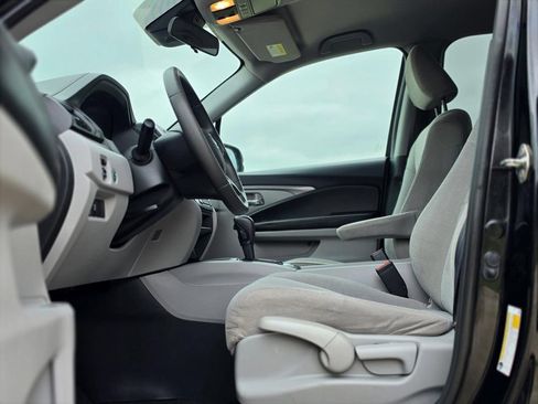 Used 2019 Honda Pilot LX image 15