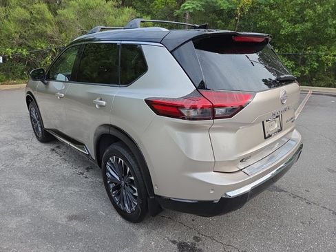 Used 2026 Nissan Rogue Platinum w/ Platinum Premium Package AWD/4WD image 5