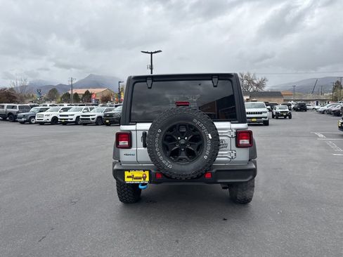 Used 2023 Jeep Wrangler Unlimited w/ Cold Weather Group AWD/4WD image 6