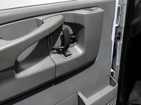 Used 2013 Chevrolet Express 3500 LT w/ LT Preferred Equipment Group RWD image 29