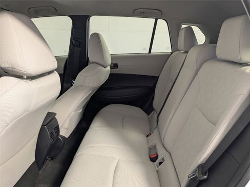 Used 2024 Toyota Corolla Cross L image 25