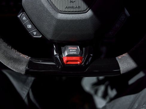 Used 2024 Lamborghini Huracan Tecnica RWD image 60