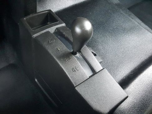 Used 2018 Chevrolet Silverado 2500 W/T w/ WT Convenience Package image 15