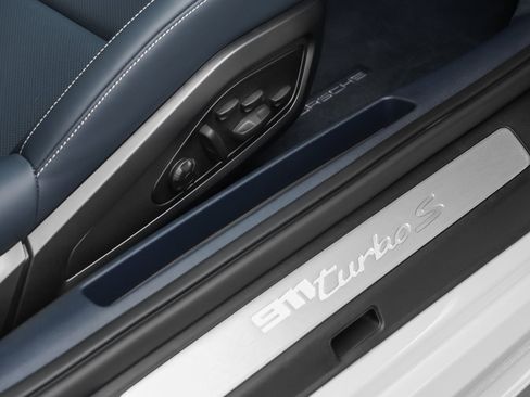Used 2025 Porsche 911 Turbo S image 34