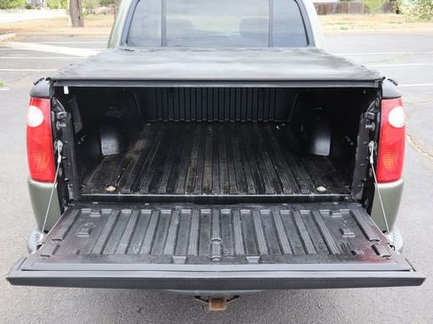 Used 2004 Ford Explorer Sport Trac XLS image 14