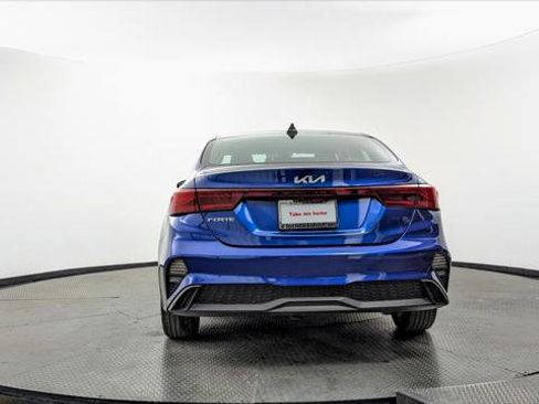Used 2022 Kia Forte LXS image 7