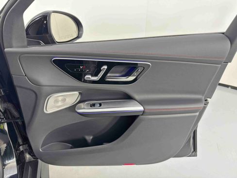 Used 2024 Mercedes-Benz GLC 43 AMG 4MATIC image 54