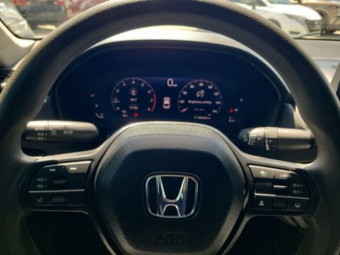 Used 2025 Honda Accord LX image 19