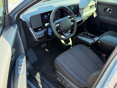 New 2026 Hyundai Ioniq 5 SE image 9