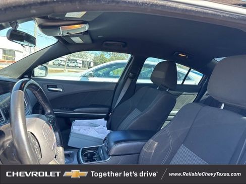 Used 2023 Dodge Charger SXT image 19